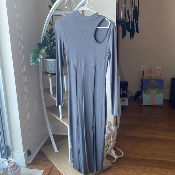 Small New Finesse MIDI Dress with slits - Picture 1 of 3